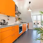 Terrace & River View Retreat Apartment